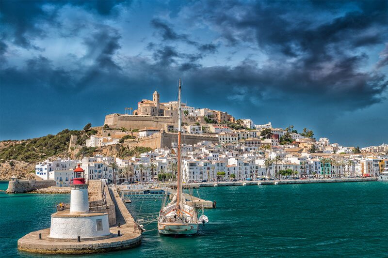 Airbnb to fight Balearics laws limiting flat rentals
