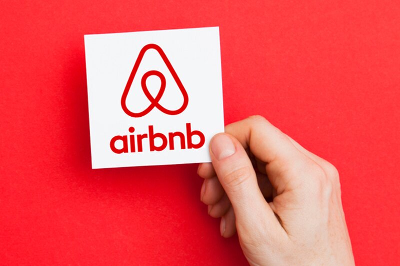 Coronavirus: Airbnb bolsters finances with $1 billion equity raise from investors