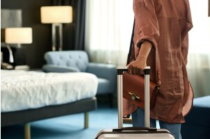 50% of hotel guests order in or dine out, report finds