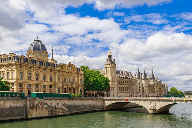 Surge in Christmas demand for European cities